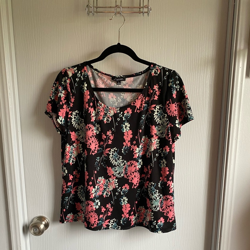 Black Floral Top - Picture 7 of 7